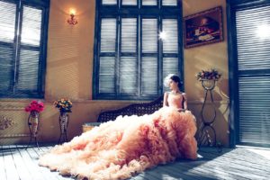 wedding-dresses-1486004_1280